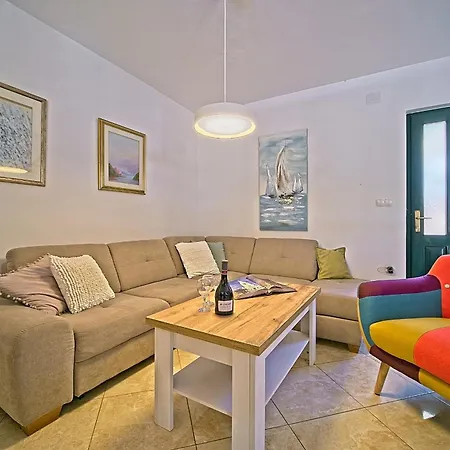 Holiday home Bepa With Swimming Pool *